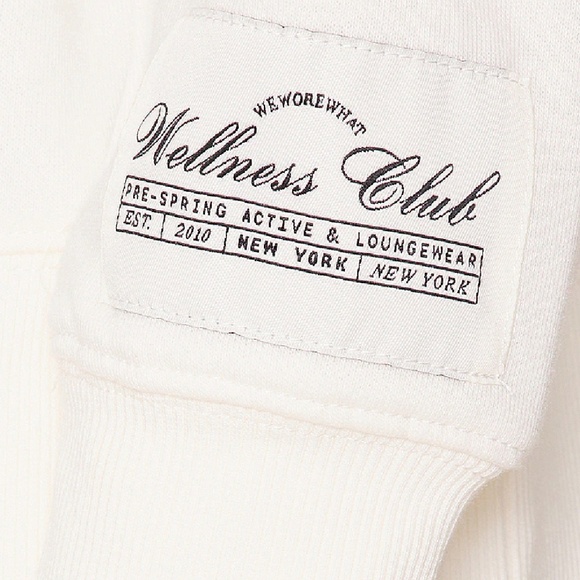 $300 WeWoreWhat Wellness Club ST BARTHS Sweatshirt White Green Small NWT - Picture 6 of 6